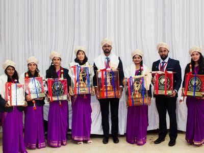 Alva's students cover themselves with glory in state sports award fete ...