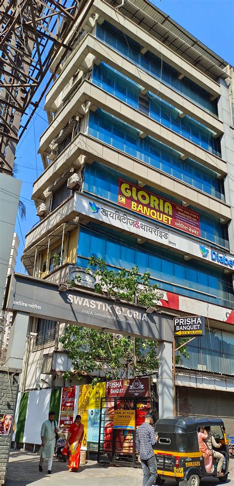 Thane: Banquet halls at Swastik Galleria run without fire safety ...