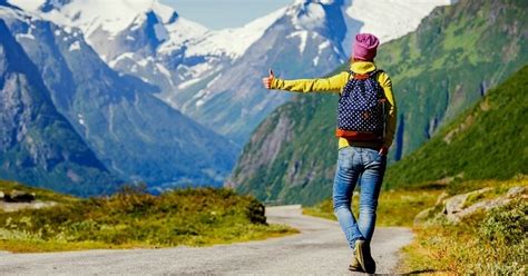 An Ultimate Guide To Experience Hitchhiking In Australia