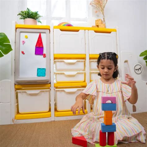 Giving Children Space Makes Them Self reliant – Miniture