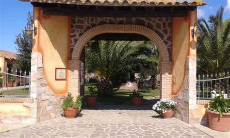 AGRITURISMO SU DOMINARIU (Guspini) - Farmhouse Reviews, Photos, Rate ...