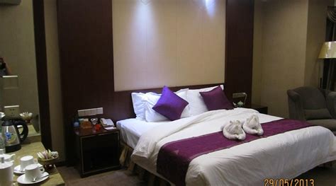 MENGHAI GUOWEI HOTEL (Jinghong) - Hotel Reviews, Photos, Rate ...