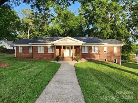 214 2nd Ave NE, Conover, NC 28613 | Homes.com