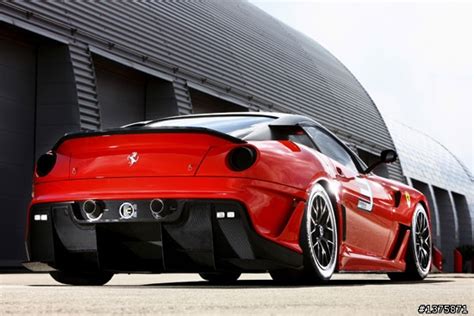 紐柏林最強 Ferrari 599XX創造最速單圈紀錄(轉貼) - Mobile01