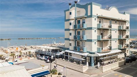 HOTEL STRAND (Bellaria-Igea Marina) - Hotel Reviews, Photos, Rate ...