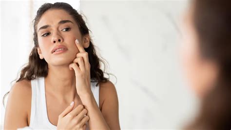 रात को सोने से पहले ड्राई स्किन पर क्या लगाएं | What to Apply on Dry ...