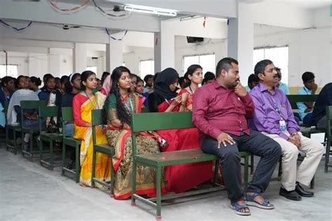 Cheran College of Technology Tiruppur Campus: Photos, Virtual Tour