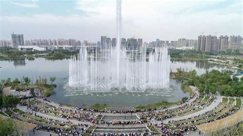 安徽阜阳：加大水环境治理 水上有了“小花园”-人民图片网
