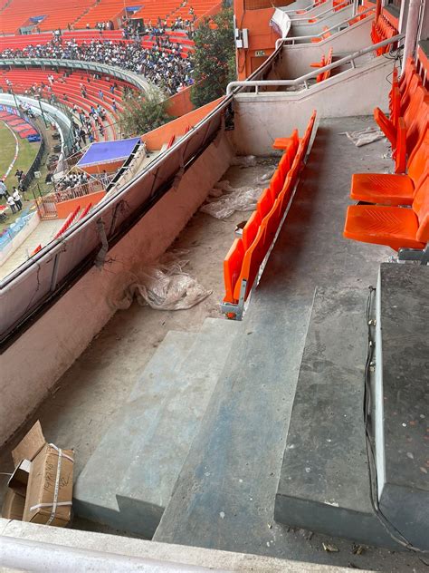 IND vs ENG, 1st Test: Fans Pay Big Bucks For Dirty Seats, Stands ...