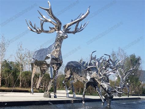 亮光不锈钢镂空鹿雕塑 - 卓景雕塑公司