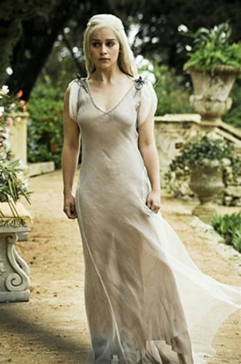 Daenerys Targaryen's Fashion Evolution Through 'Game Of Thrones' — How ...