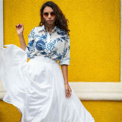 Blue White Pomegranate Chintz Print Oversized Soft Lin'en Shirt – Poppy ...