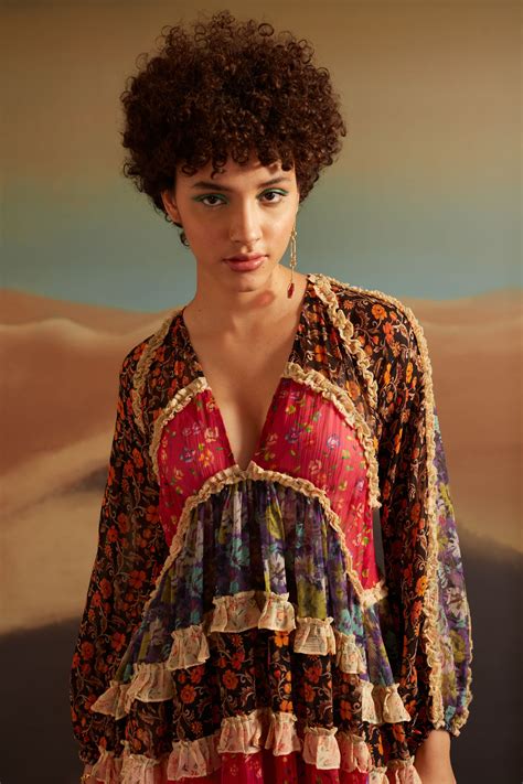 Verb by Pallavi Singhee - Niara Mini - Elahe