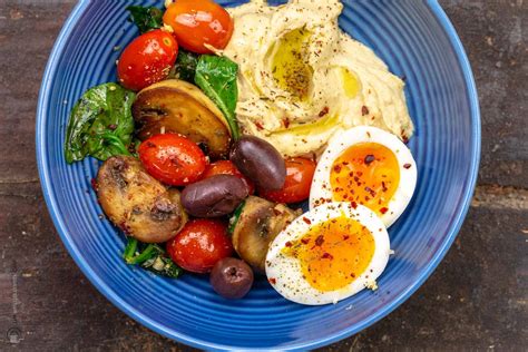 Mediterranean Wrap Recipe | LynneCurry