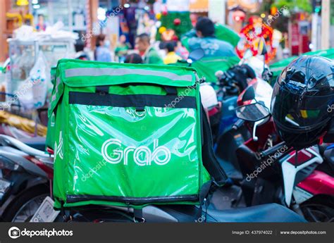 Grab Bike Grab Food Rider Delivery Services Grab Holdings Singapur — Foto editorial de stock ...