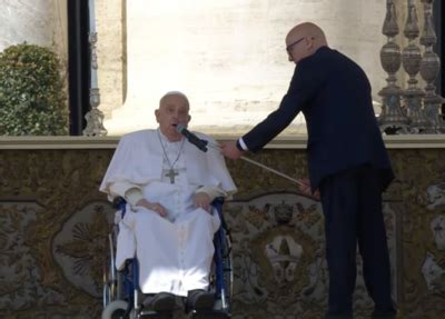 Watch: Pope Francis makes surprise appearance in Vatican square - The ...