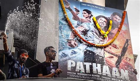 'Pathaan' sets new record: Exhibitors add 300 shows after first ...