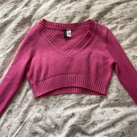 Pink cropped cardigan - Depop