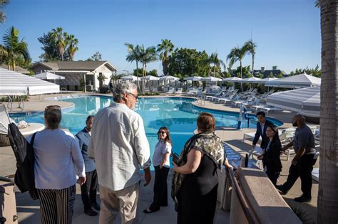 Langham Huntington Pasadena unveils new resort pool – which also serves ...
