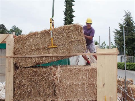 4.4 lakh houses to be built in US-Europe with straw-straw building trend