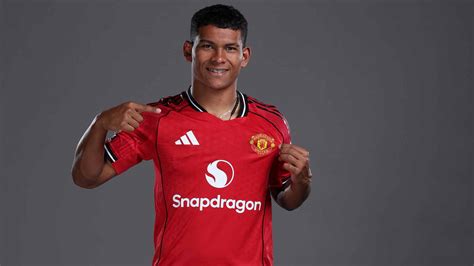 First Impressions Manchester United players profile new signing Diego Leon | Manchester United