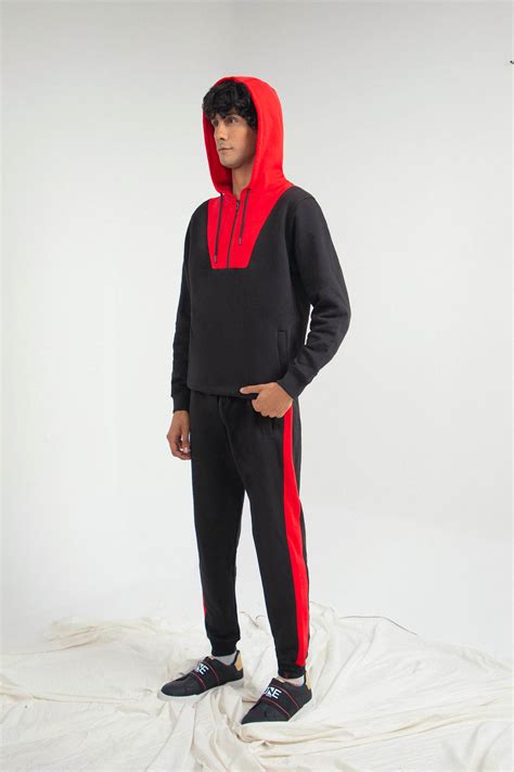 Half Zipper Hoodie Black/Red – ONE