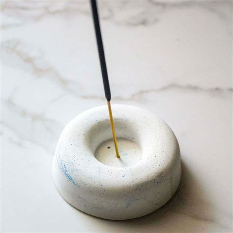 Order Blues and Hues Incense Stick Holder & Agarbatti Stand - Ikiru — IKIRU