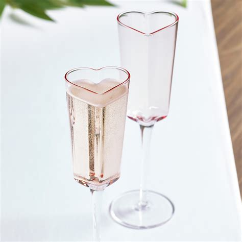This heart-shaped drinking glass is loved by many on TikTok | Ideal Home