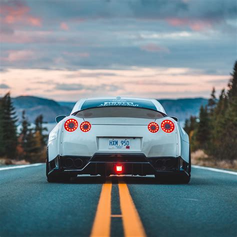 Download wallpaper 2780x2780 nissan gt-r, nissan, car, rear view ...