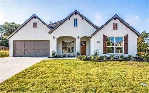 Choosing The Right Exterior White Paint Colors For Your Home - Paint Colors