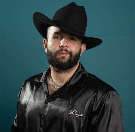 Carin León lanza su canción 'Primera Cita'