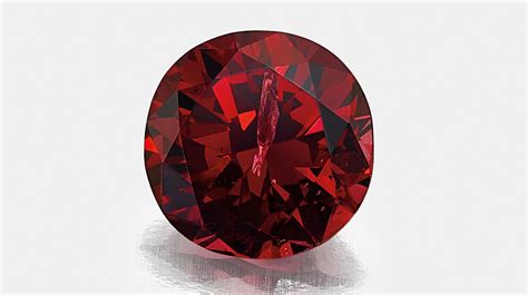 Red Diamond Earns $1.8M at Auction | National Jeweler