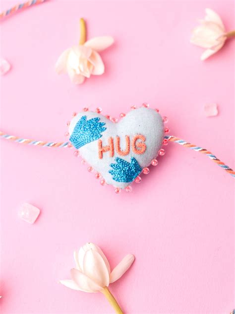 Hug 3D Rakhi – Tonoto Handmade Designer Rakhi for Brothers – TONOTO