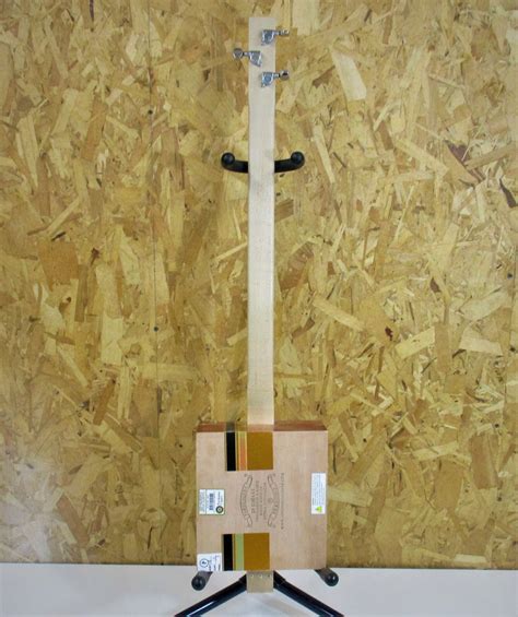 Cigar Box Slide Guitar Tutorial 的图像结果