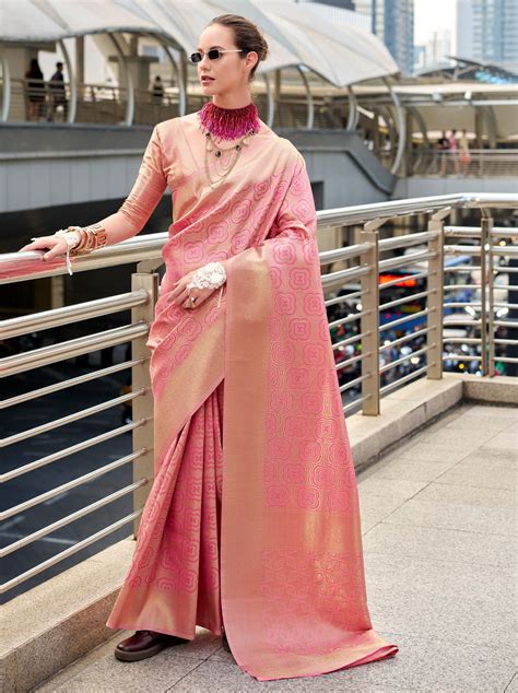 Bubblegum Pink Kanjivaram Festive Saree – TrendOye