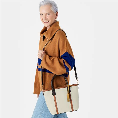 Buy Chloe Cream Handheld Bag Online