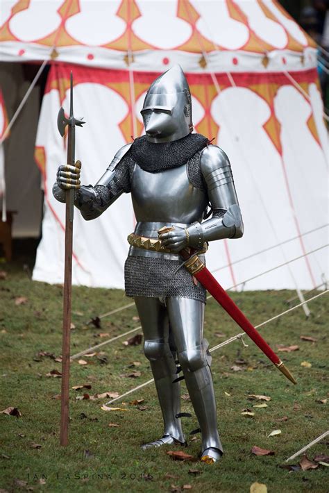 Knight | Century armor, Historical armor, Medieval knight