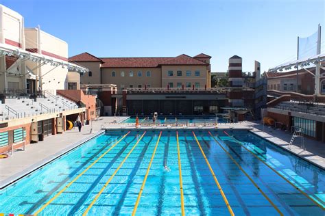 Uytengsu Aquatics Center - Recreational Sports