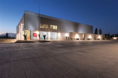 Así se construye uno de los data centers más grandes de Chile - La Tercera