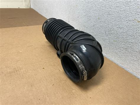 2008-2009 Cadillac CTS Air Intake Resonator Tube OEM 25843874 1099R DG1 ...