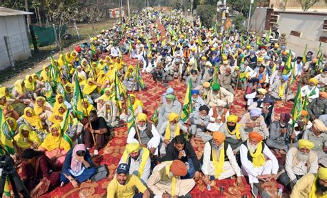 Centre to hold meeting with protesting farmers on Feb 14