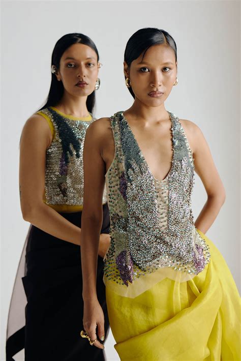 Stippling Landscape Skater Blouse – Graine World