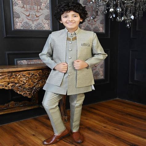 JustFashion - Product Details