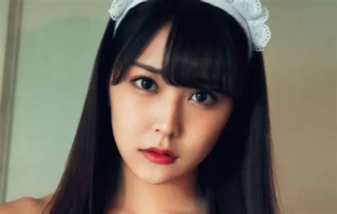 Download wallpaper girl, long hair, beautiful, pretty, lips, face ...