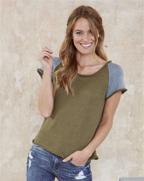 Easy Knit Shirt Free Knitting Pattern - Knitting Bee