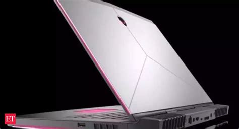 Dell unveils first VR-ready gaming laptops - Alienware 15 and 17 - Dell ...