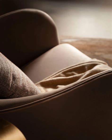 Koki | Luxury Armchair | VITTI Living