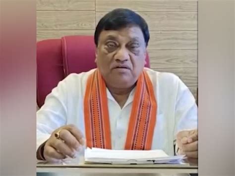 "CM Baghel should resign, liquor scam one of biggest corruption case in ...