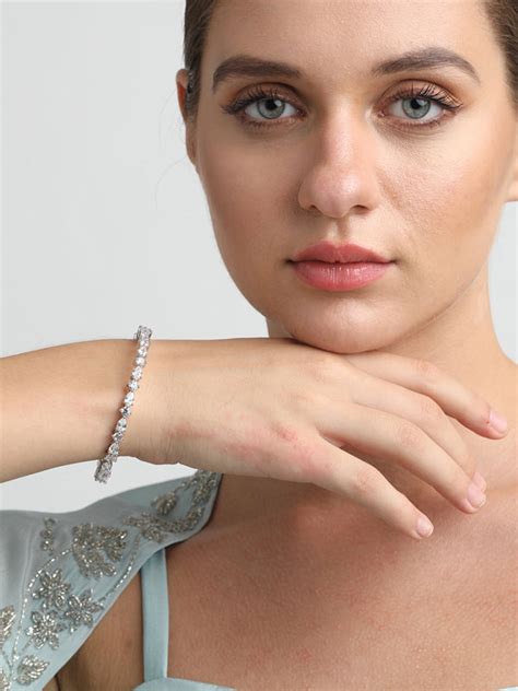 Buy 925 Silver Bangle for Every Moment, Every You! – CLARA