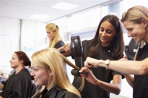 Matériel coiffure : la haute technologie au service de la coiffure ...